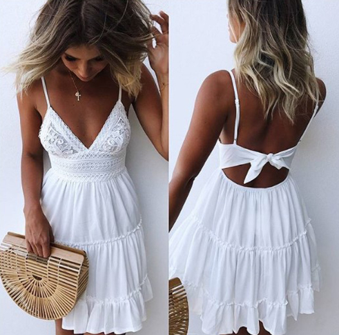 Elegant Flowy Midi Dress with Flattering Silhouette