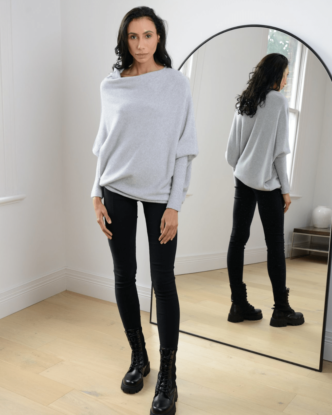Relaxed Crew-Neck Jumper